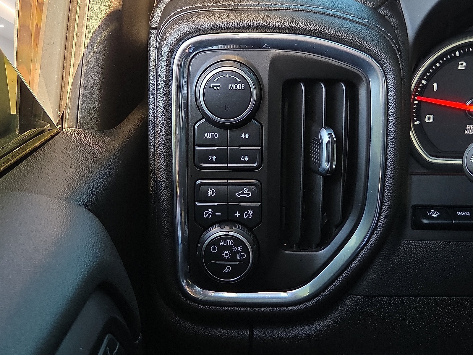 Used 2022 Chevrolet Silverado 3500 High Country AWD/4WD image 19