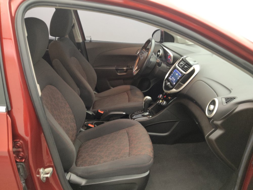 Used 2020 Chevrolet Sonic LT w/ Convenience Package FWD image 21
