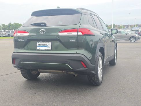 Used 2022 Toyota Corolla Cross LE AWD/4WD image 9