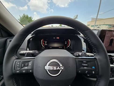 New 2026 Nissan Pathfinder SL FWD image 25