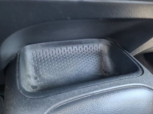 Used 2020 Toyota Corolla LE w/ Carpet Mat Package (TMS) FWD image 23