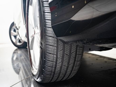 Used 2022 Audi Q4 e-tron Premium w/ Convenience Package image 40