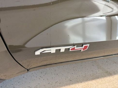 Used 2025 GMC Canyon AT4 w/ AT4 Premium Package image 10