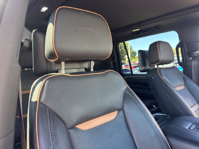 Used 2021 GMC Yukon XL AT4 w/ AT4 Premium Package AWD/4WD image 30