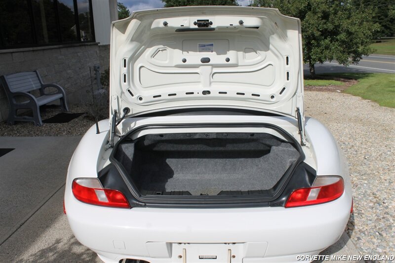 Used 2001 BMW Z3 3.0i RWD image 30