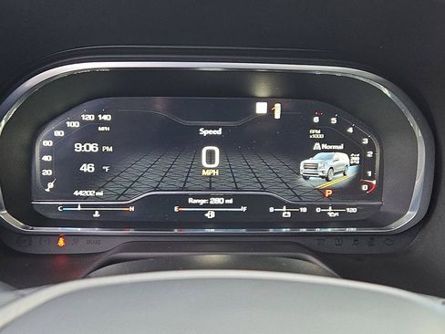 Certified 2022 GMC Yukon XL AT4 w/ Max Trailering Package image 13