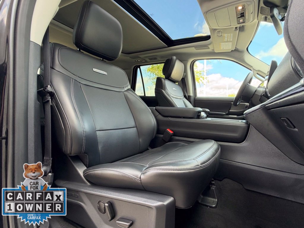 Used 2026 Ford Expedition Platinum w/ Driver's Package AWD/4WD image 24