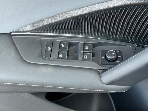 New 2026 Volkswagen Tiguan SE image 22