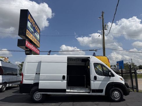 Used 2025 RAM ProMaster 3500 w/ Convenience Group FWD image 5