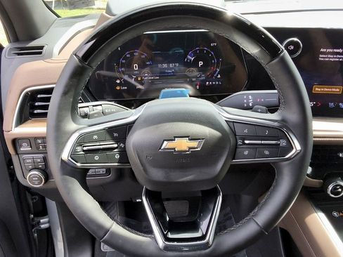 New 2026 Chevrolet Suburban High Country AWD/4WD image 24