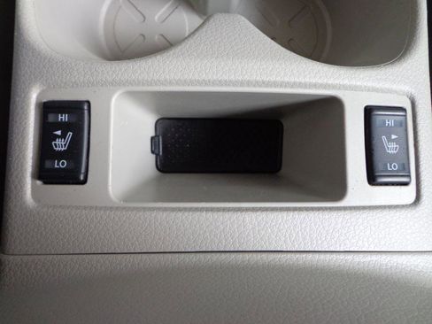 Used 2018 Nissan Rogue Sport SL image 19