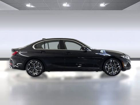 Used 2026 BMW 330i Sedan w/ Convenience Package image 7