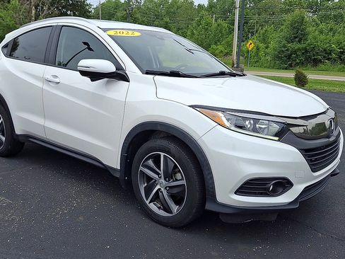 Used 2022 Honda HR-V EX image 2