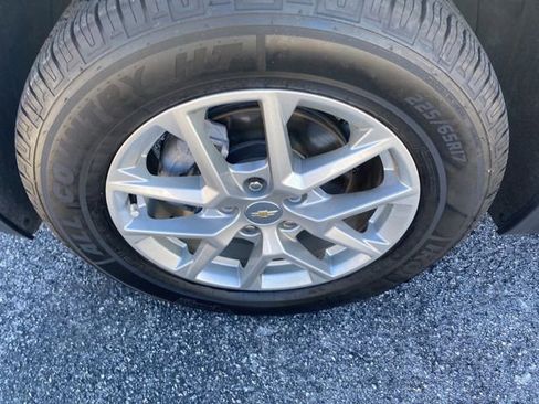 Used 2023 Chevrolet Equinox LT image 51