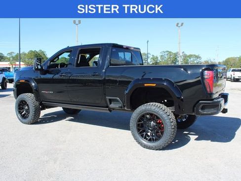 Used 2025 GMC Sierra 2500 AT4 w/ AT4 Premium Plus Package image 8