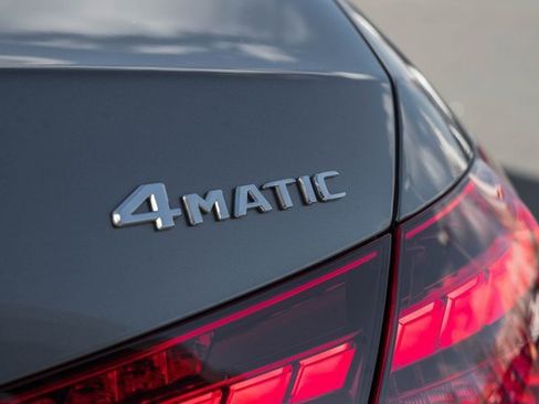 Used 2023 Mercedes-Benz C 300 4MATIC Sedan w/ Exclusive Trim Package image 9