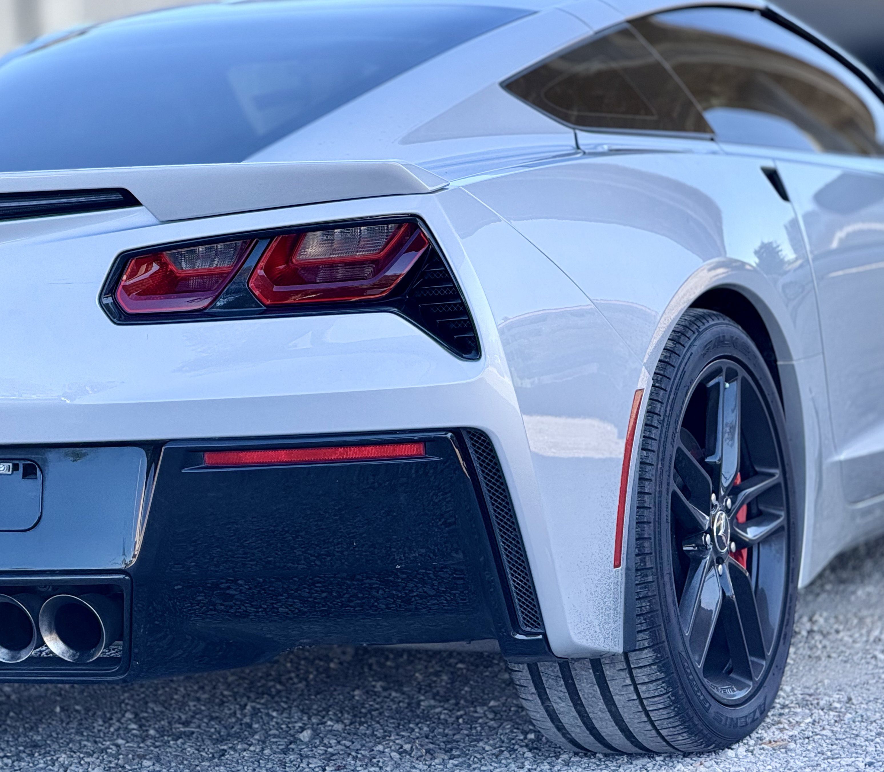 Used 2015 Chevrolet Corvette Stingray Coupe RWD image 14