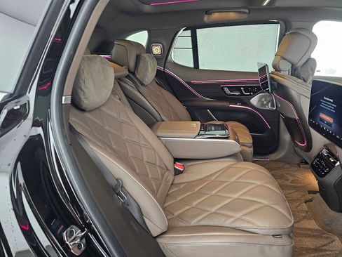 Used 2024 Mercedes-Benz Maybach EQS 680 Maybach EQS 680 image 13