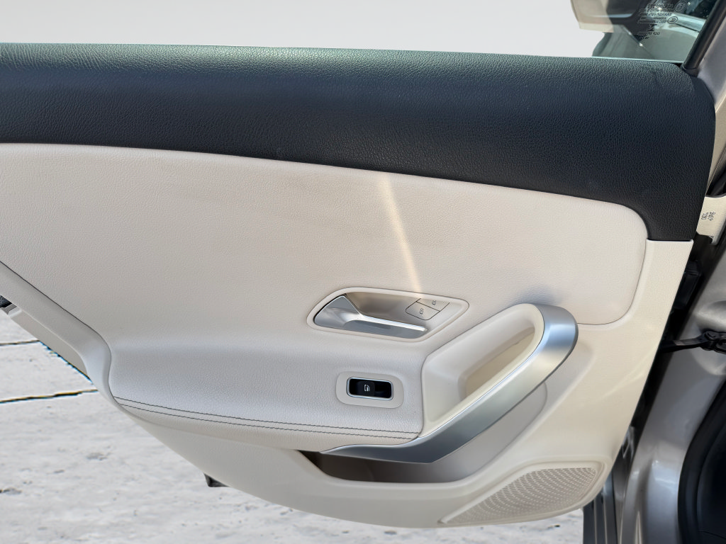 Used 2019 Mercedes-Benz A 220 image 42