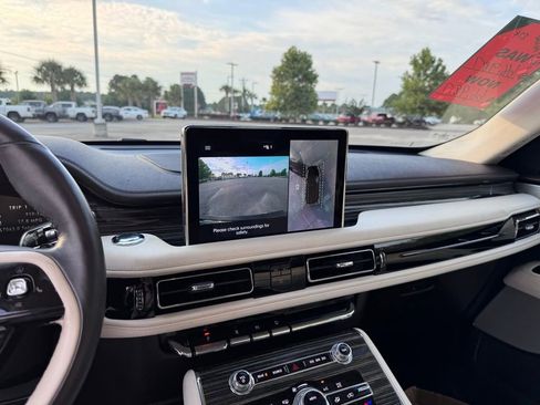 Used 2023 Lincoln Aviator Black Label w/ Jet Package image 22