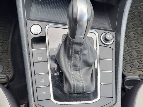 Used 2019 Volkswagen Jetta R-Line image 23