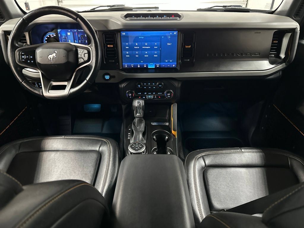 Used 2023 Ford Bronco Badlands w/ Sasquatch Package AWD/4WD image 23