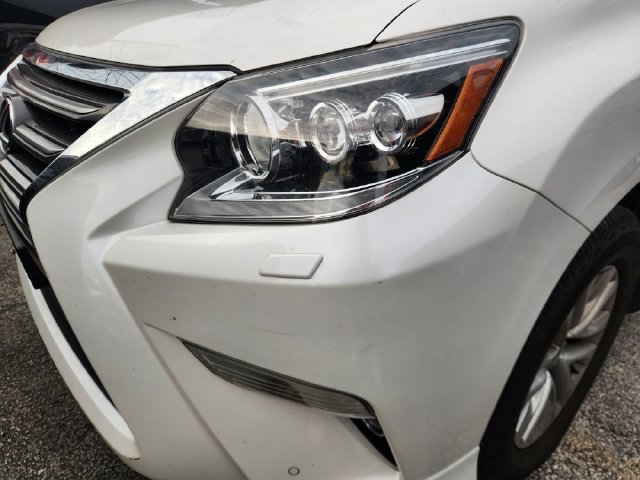 Used 2017 Lexus GX 460 Premium w/ Premium Package AWD/4WD image 6