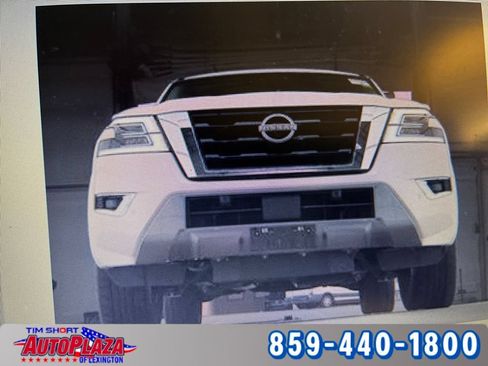 Used 2023 Nissan Armada SL w/ Captain's Chairs Package AWD/4WD image 3