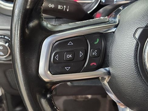 Used 2021 Jeep Gladiator Overland image 48