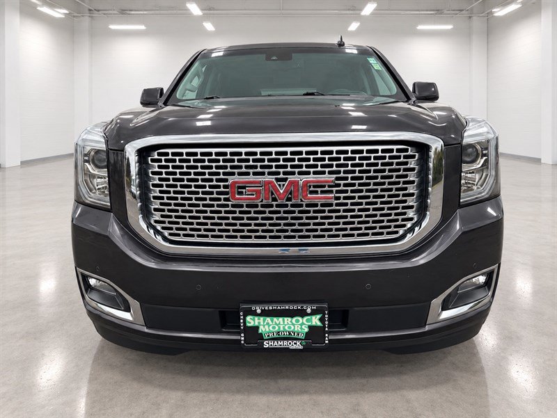 Used 2017 GMC Yukon Denali w/ Open Road Package AWD/4WD image 10