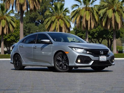 Used 2019 Honda Civic EX image 2