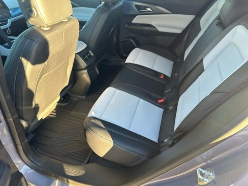 New 2026 Chevrolet Equinox EV LT w/ Convenience Package II AWD/4WD image 24