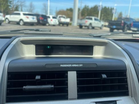 Used 2010 Ford Escape XLT image 27