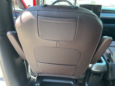 New 2025 Volkswagen ID. Buzz Pro S Plus image 16