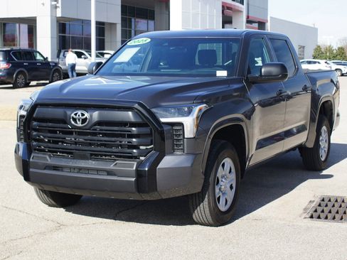 Certified 2025 Toyota Tundra SR image 2