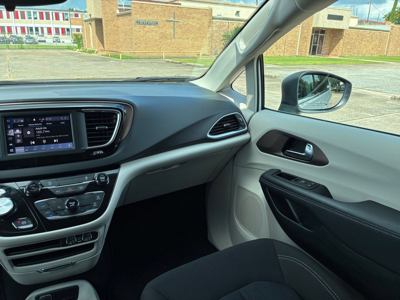 Used 2024 Chrysler Voyager LX FWD image 36