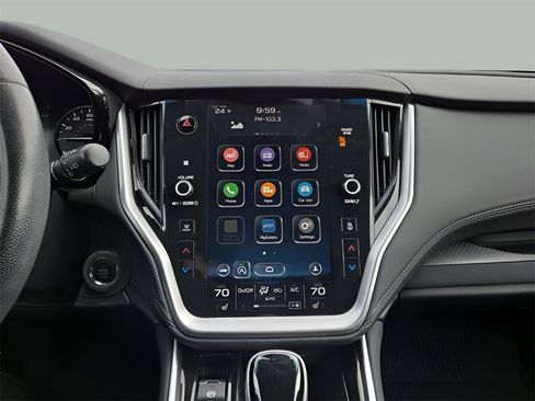 Used 2020 Subaru Outback Premium image 11