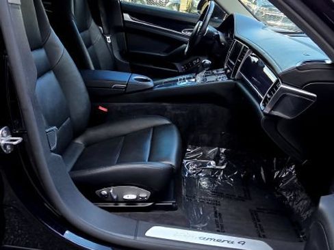 Used 2015 Porsche Panamera 4 AWD/4WD image 11