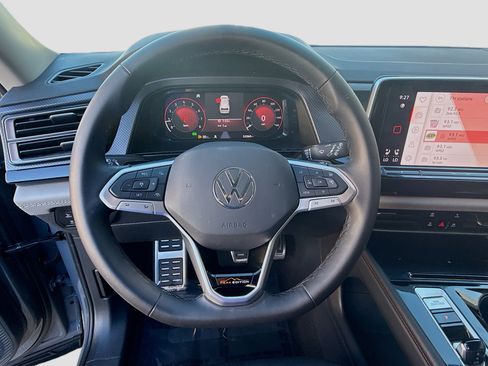 Certified 2025 Volkswagen Atlas Peak Edition SE image 10