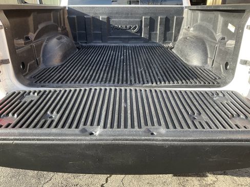 Used 2025 RAM 1500 Laramie AWD/4WD image 41