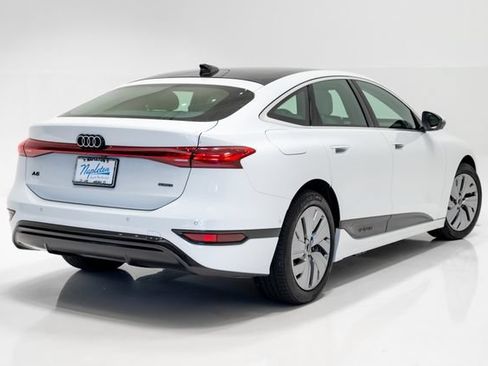 Used 2025 Audi A6 e-tron Premium w/ Ultra Package AWD/4WD image 34