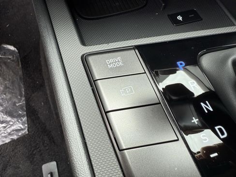 New 2025 Hyundai Elantra Sport image 13
