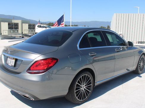 Used 2019 Mercedes-Benz C 300 Sedan image 3