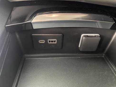Used 2023 Buick Envision Preferred AWD/4WD image 28