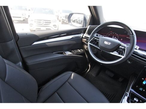 New 2026 Cadillac Escalade 2WD image 8
