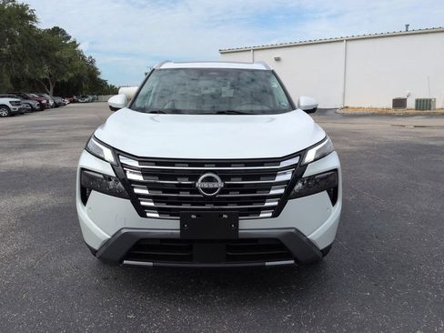 Certified 2024 Nissan Rogue SL w/ SL Premium Package FWD image 9