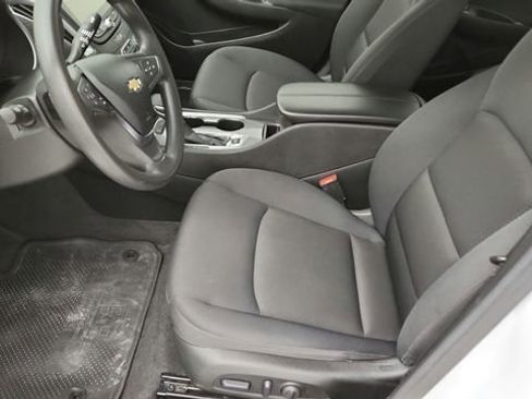 Used 2024 Chevrolet Malibu LT image 9