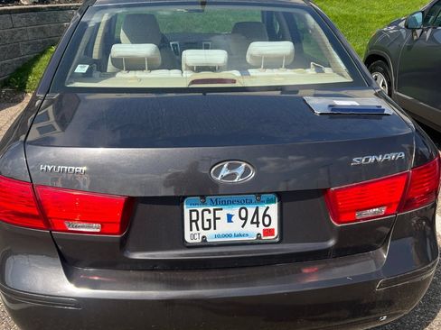 Used 2010 Hyundai Sonata GLS FWD image 3