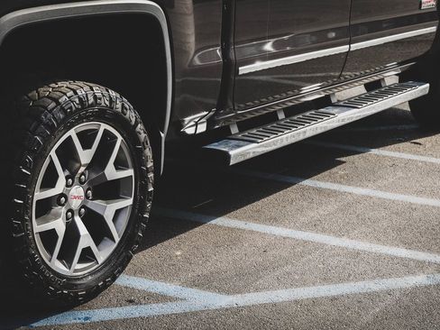 Used 2016 GMC Sierra 1500 SLT w/ All-Terrain Package image 9