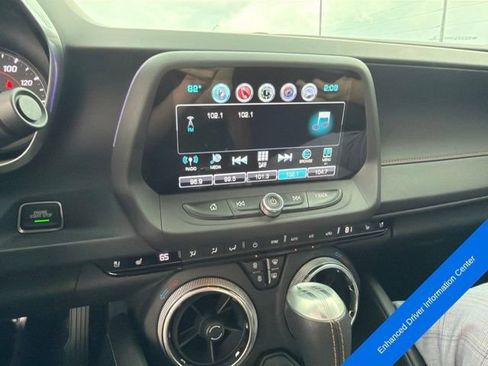 Used 2017 Chevrolet Camaro LT RWD image 11